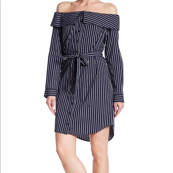 Kensie Dresses & Skirts - Kenzie off the shoulder stripped dress